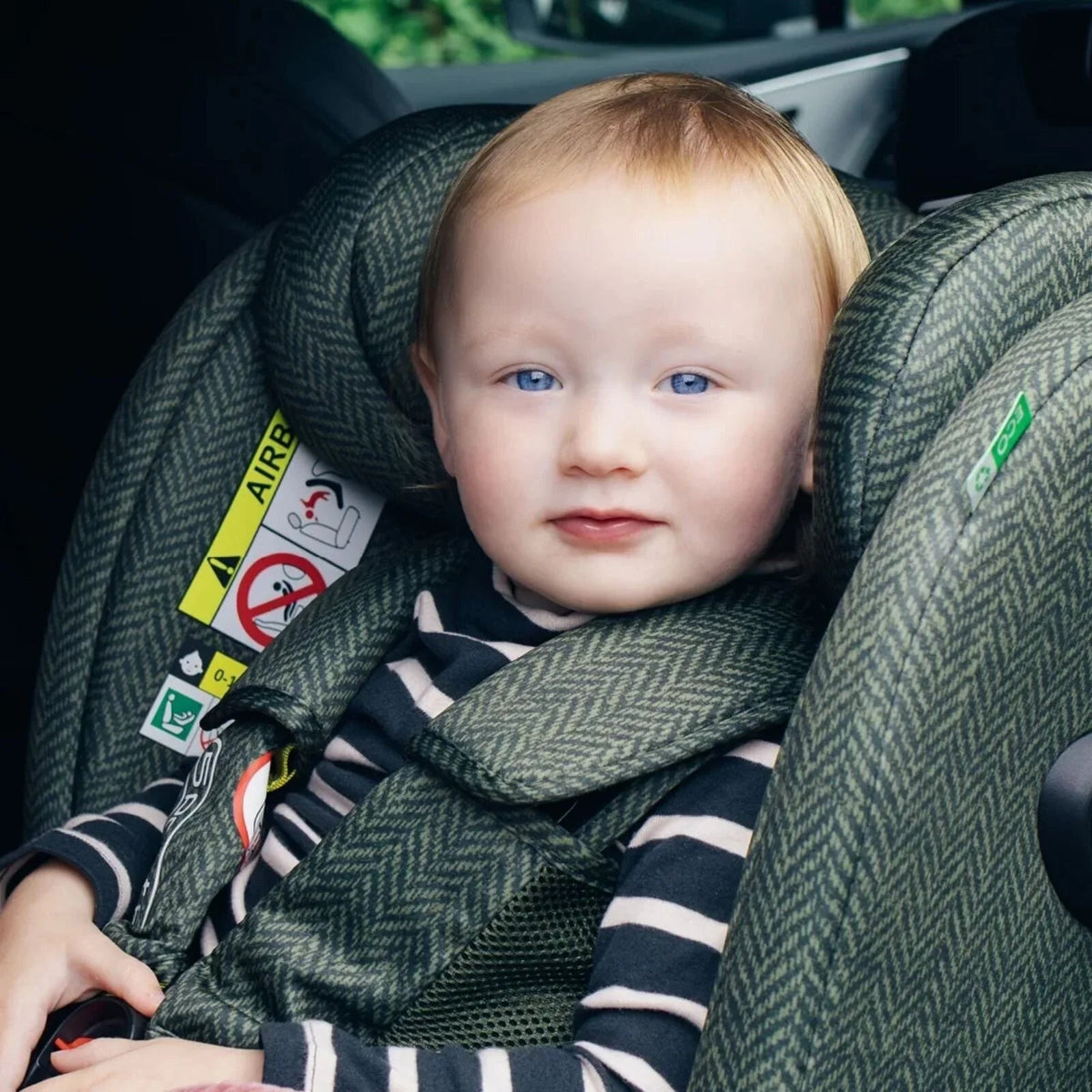 Cosatto All in All Extra i-Size 360 Car Seat - Silhouette | Luxury Home Accessories | Heulog Glow