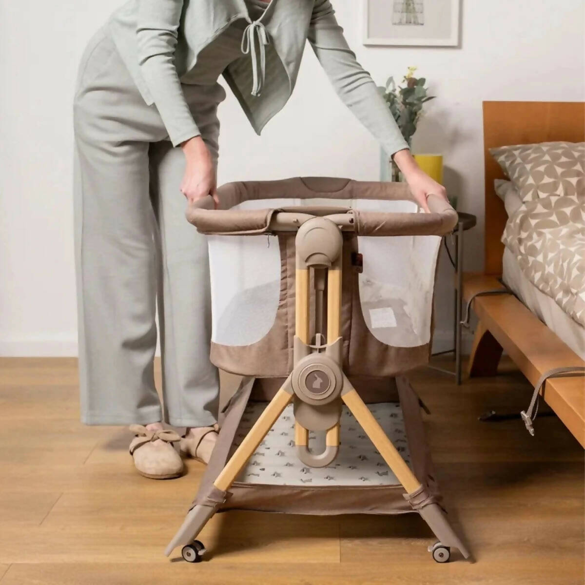 Cosatto Close to Me Folding Bedside Crib - Hoglet | Luxury Home Accessories | Heulog Glow