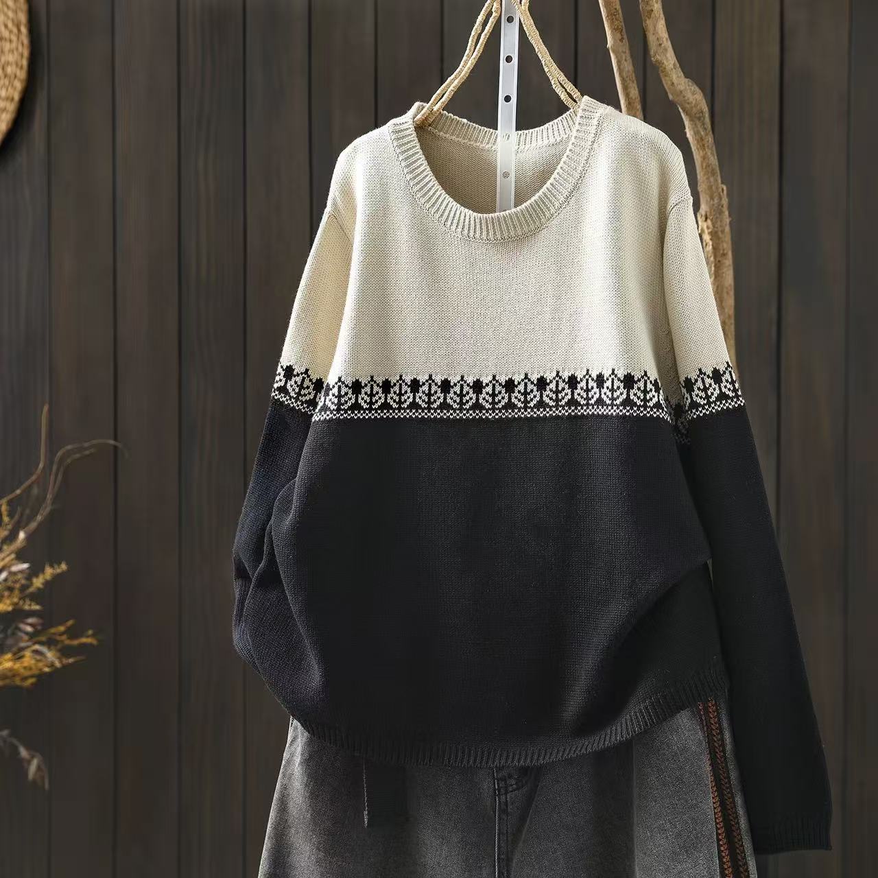 Crew-neck Preppy-style Cotton Knit Sweater Loose And Casual | Luxury Home Accessories | Heulog Glow