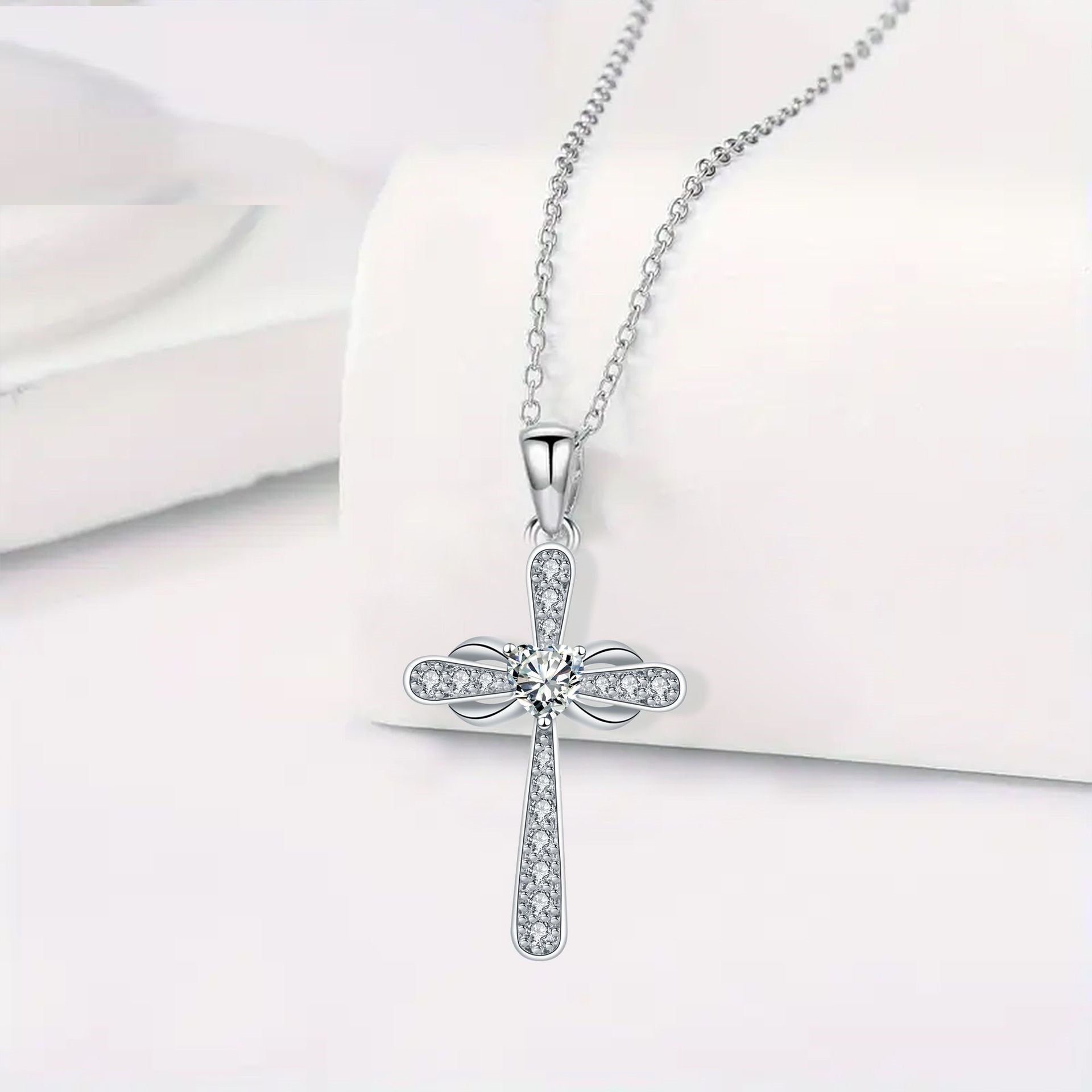 Cross Pendant Necklace Valentine's Day Gift | Luxury Home Accessories | Heulog Glow