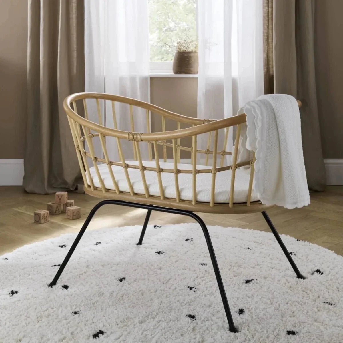 CuddleCo Aria Wave Crib - Rattan | Luxury Home Accessories | Heulog Glow