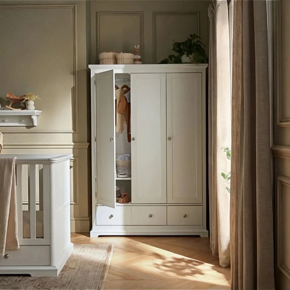 CuddleCo Beaumont Triple Wardrobe - White | Luxury Home Accessories | Heulog Glow