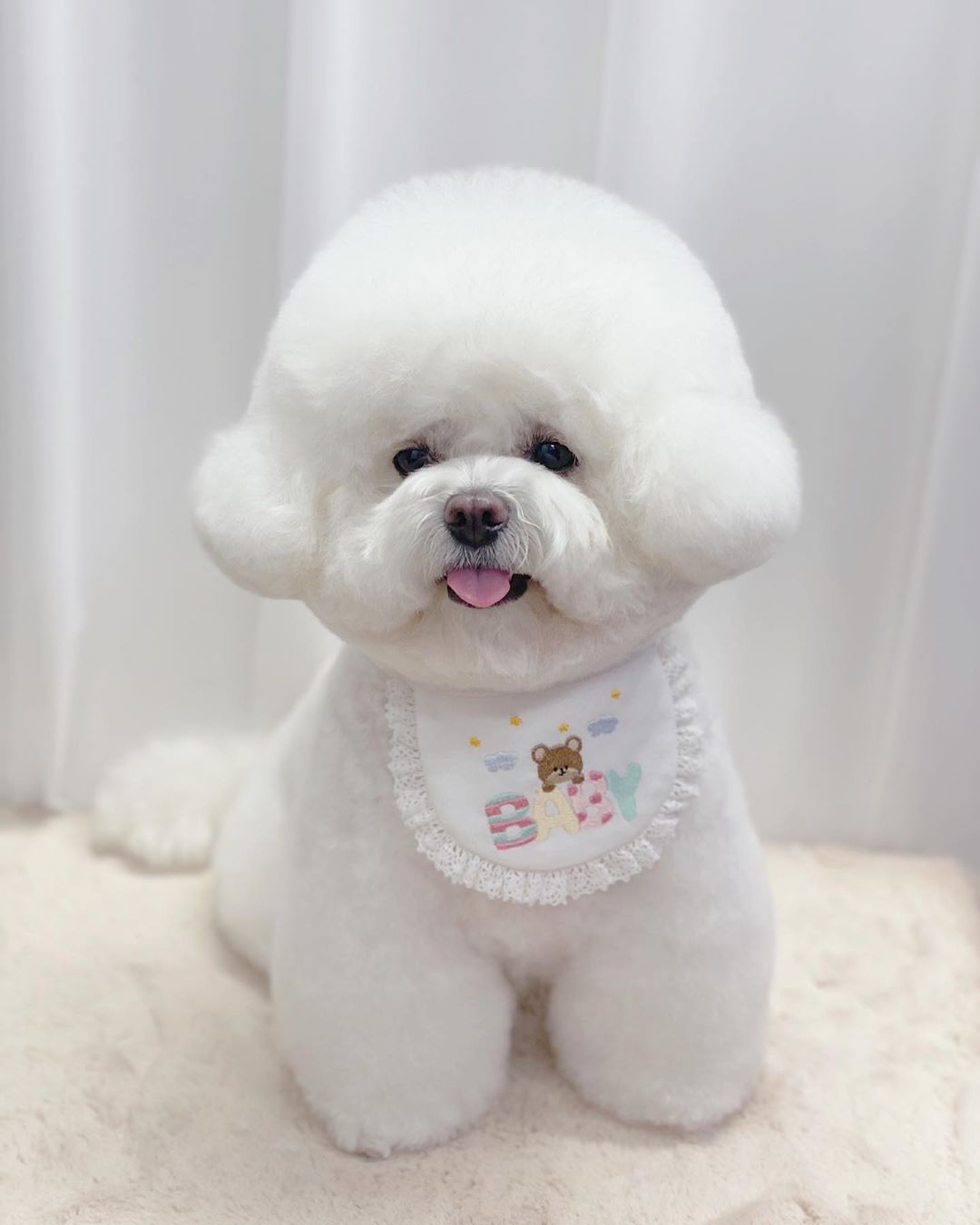Cute Bear Embroidery Saliva Towel Small Bib Bib | Luxury Home Accessories | Heulog Glow