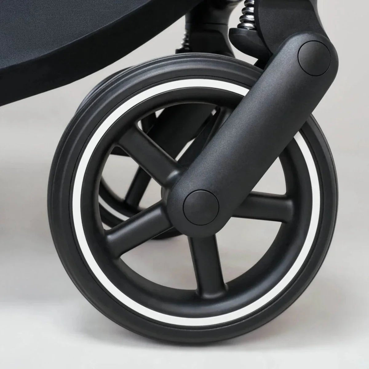 Cybex EOS Lux Silver 2-in-1 Pushchair - Moon Black | Luxury Home Accessories | Heulog Glow