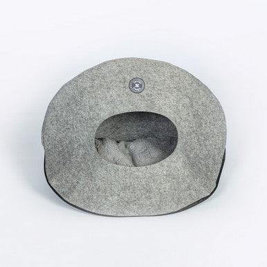 Danish Design Cat Pebble Bed Grey | Luxury Home Accessories | Heulog Glow