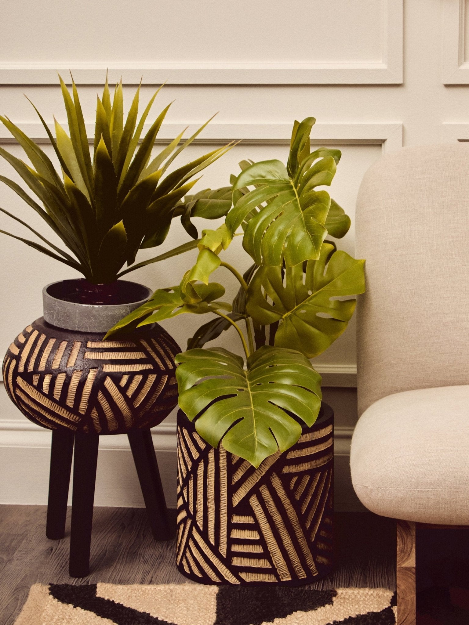 Darnell Natural And Black Tapered Planter | Luxury Home Accessories | Heulog Glow