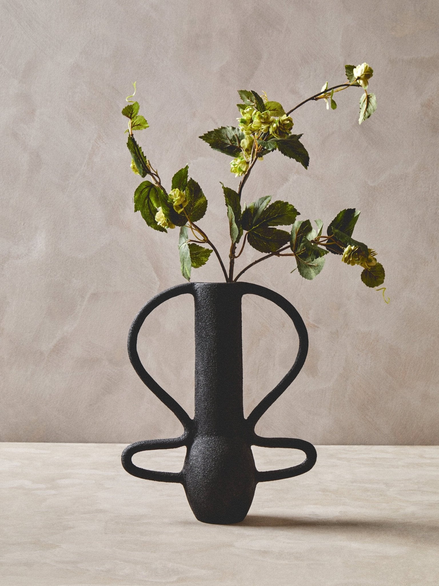 Deriva Large Textured Black Vase | Luxury Home Accessories | Heulog Glow