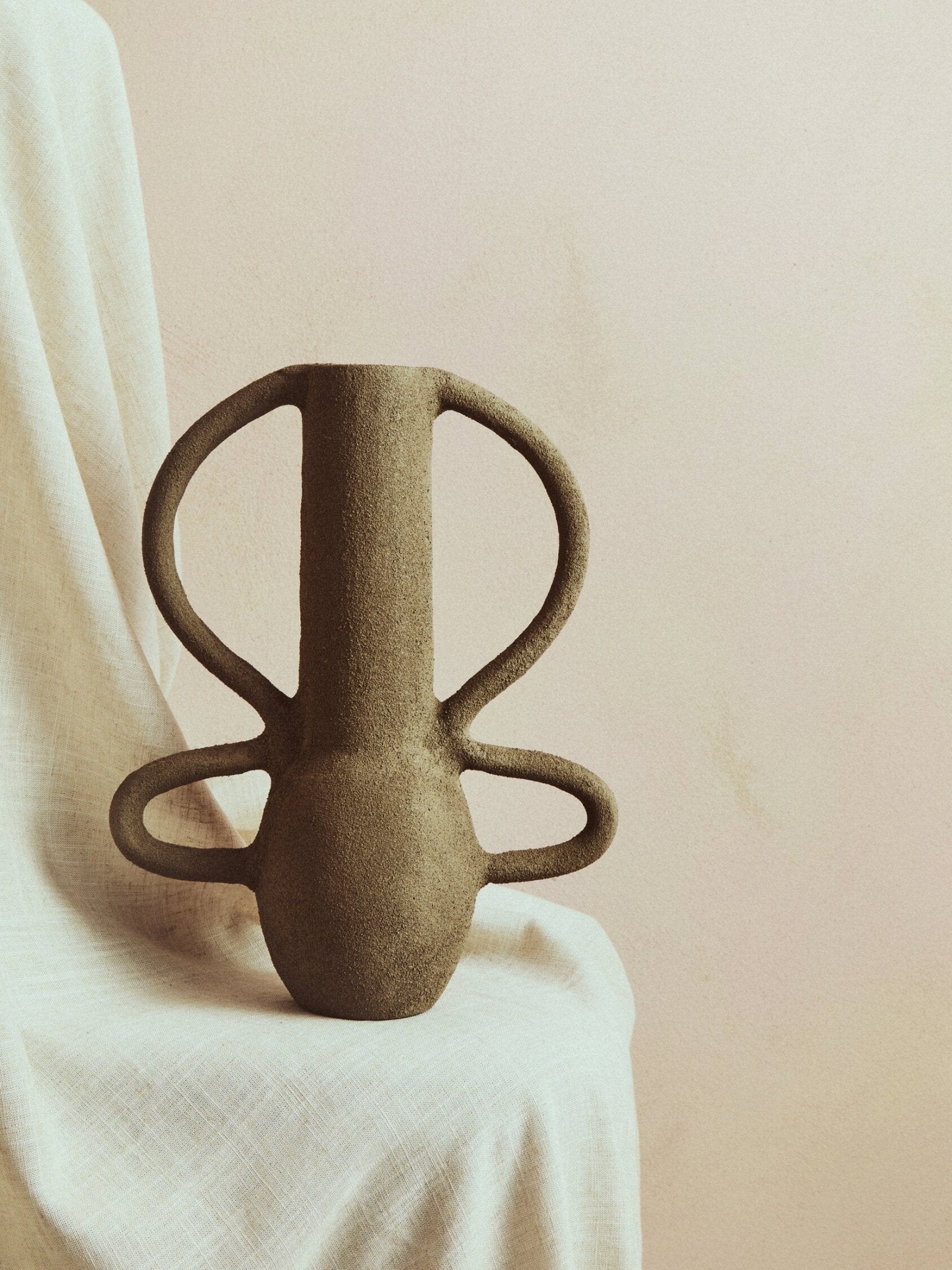Deriva Small Textured Grey Vase | Luxury Home Accessories | Heulog Glow