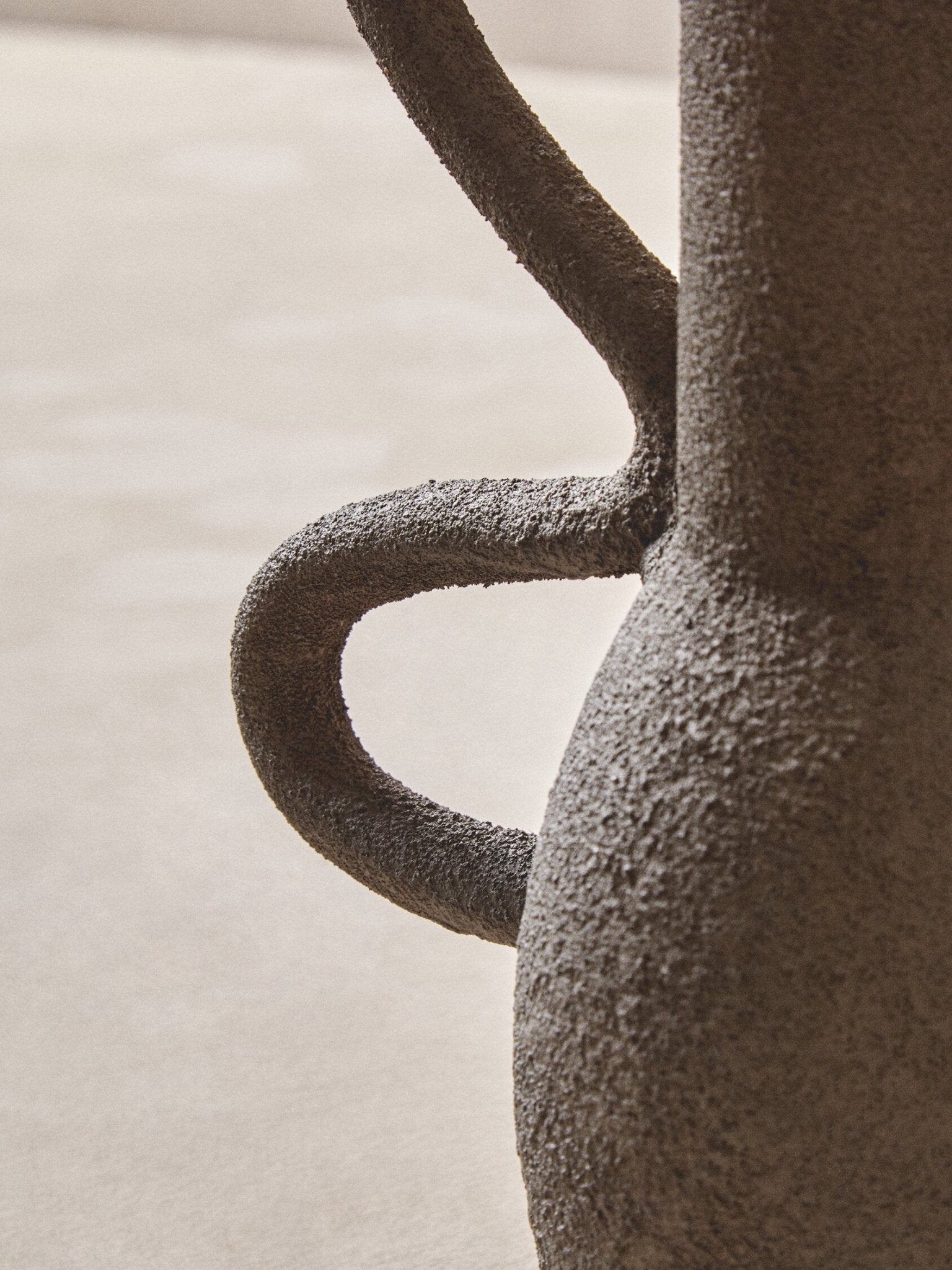 Deriva Small Textured Grey Vase | Luxury Home Accessories | Heulog Glow