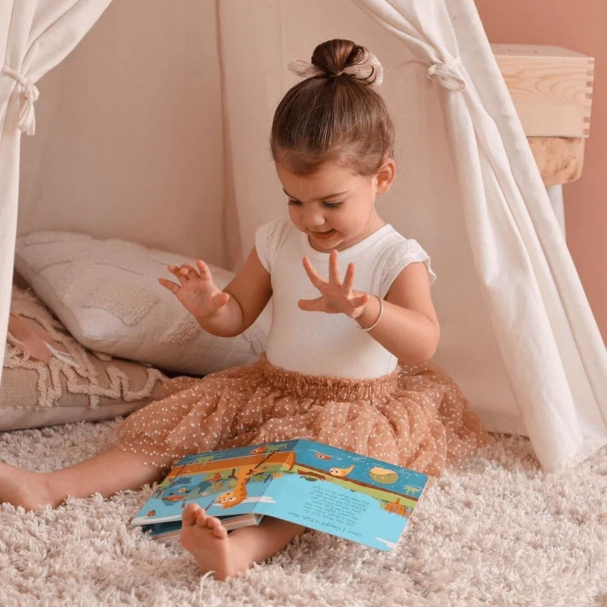 Ditty Bird Animal Songs Book | Luxury Home Accessories | Heulog Glow