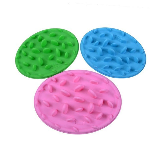 Dog licking plate mold | Luxury Home Accessories | Heulog Glow
