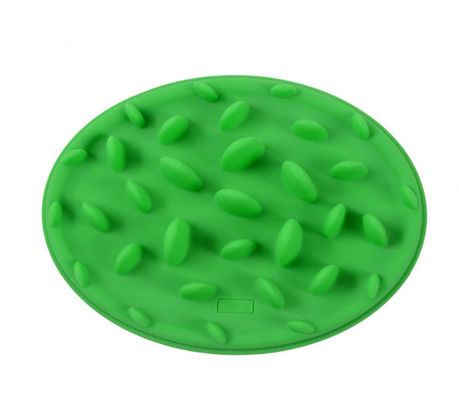 Dog licking plate mold | Luxury Home Accessories | Heulog Glow