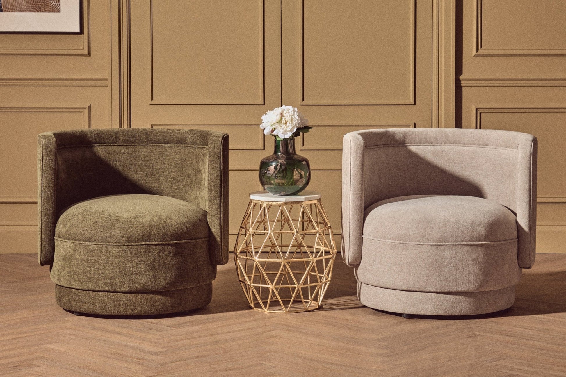 Drake Forest Green Chenille Effect Curved Chair | Luxury Home Accessories | Heulog Glow