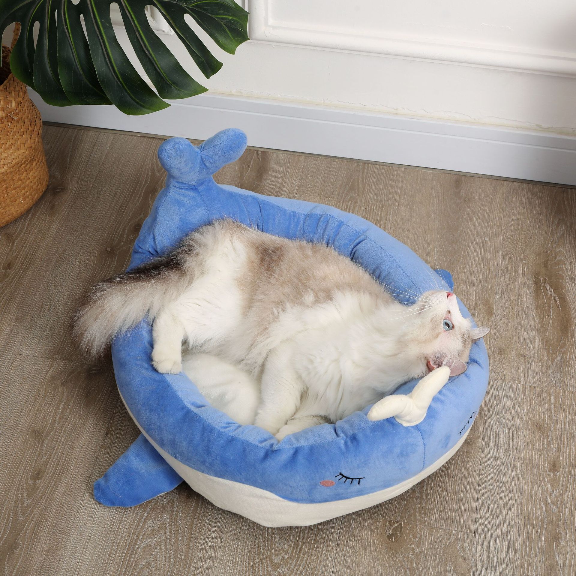 Duck Shape Fluffy Comfortable Pet Bed Sofa Suitable For Small Dogs Soft Polyester Material Unique Pattern Design Four Seasons Comfortable Sleeping Nest For Cats And Puppies | Luxury Home Accessories | Heulog Glow
