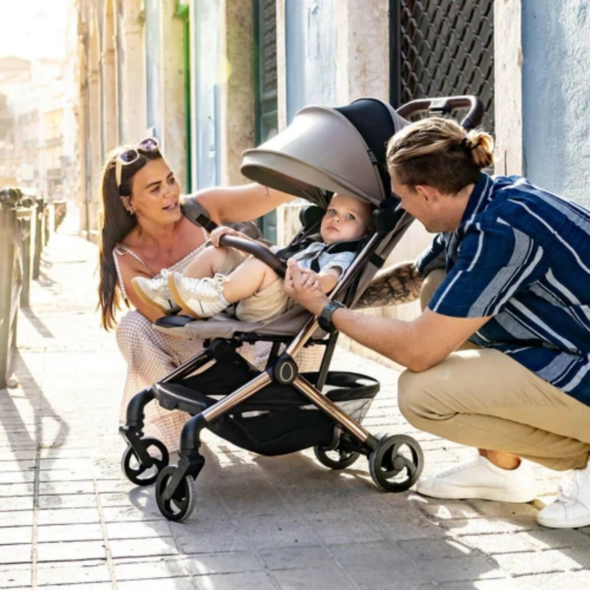 egg Sky® Stroller - Green | Luxury Home Accessories | Heulog Glow