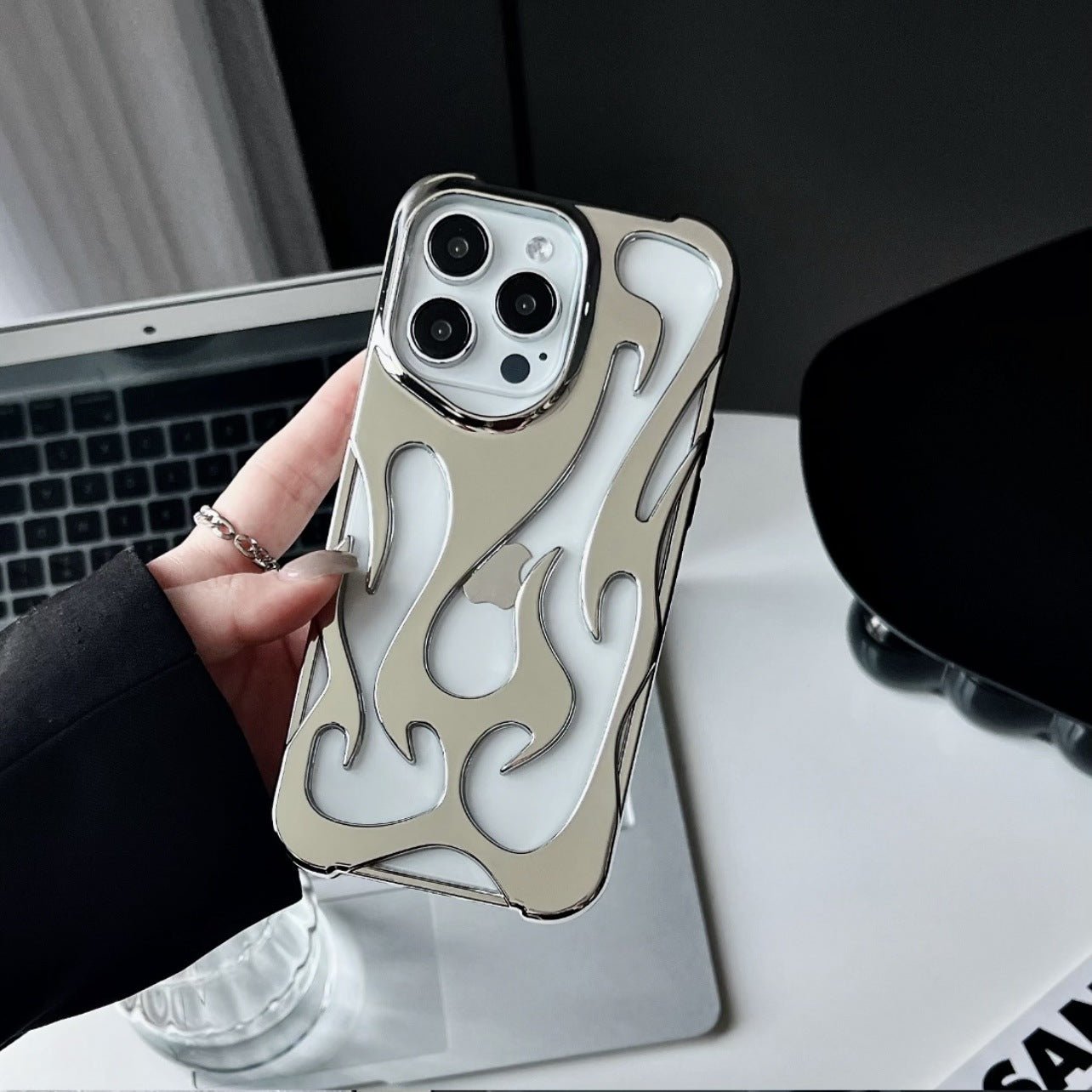 Electroplating Hollow Heat Dissipation Phone Case Flame Pattern High-grade Soft Shell | Luxury Home Accessories | Heulog Glow