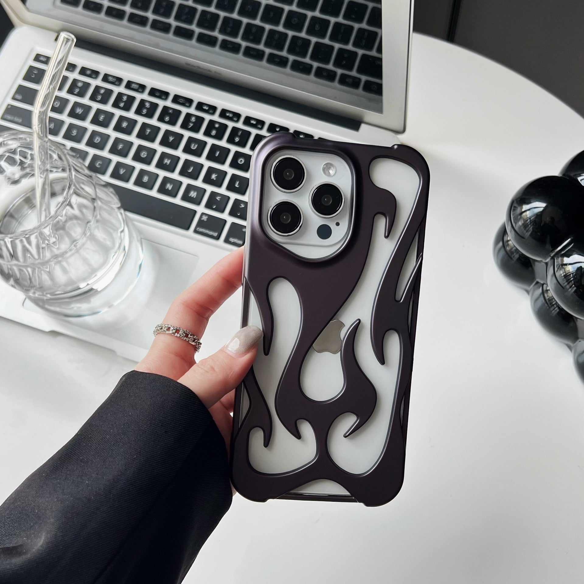 Electroplating Hollow Heat Dissipation Phone Case Flame Pattern High-grade Soft Shell | Luxury Home Accessories | Heulog Glow