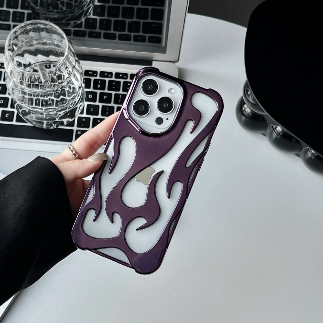 Electroplating Hollow Heat Dissipation Phone Case Flame Pattern High-grade Soft Shell | Luxury Home Accessories | Heulog Glow