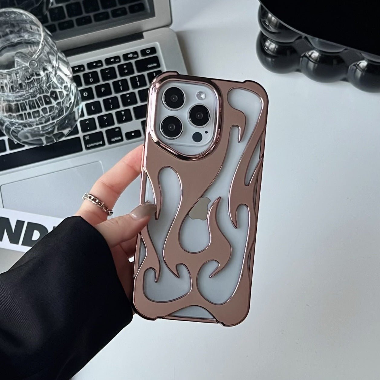 Electroplating Hollow Heat Dissipation Phone Case Flame Pattern High-grade Soft Shell | Luxury Home Accessories | Heulog Glow