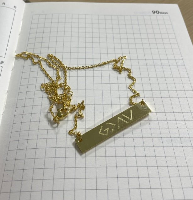 European And American Fashion One Word Horizontal Bar Pendant Necklace | Luxury Home Accessories | Heulog Glow