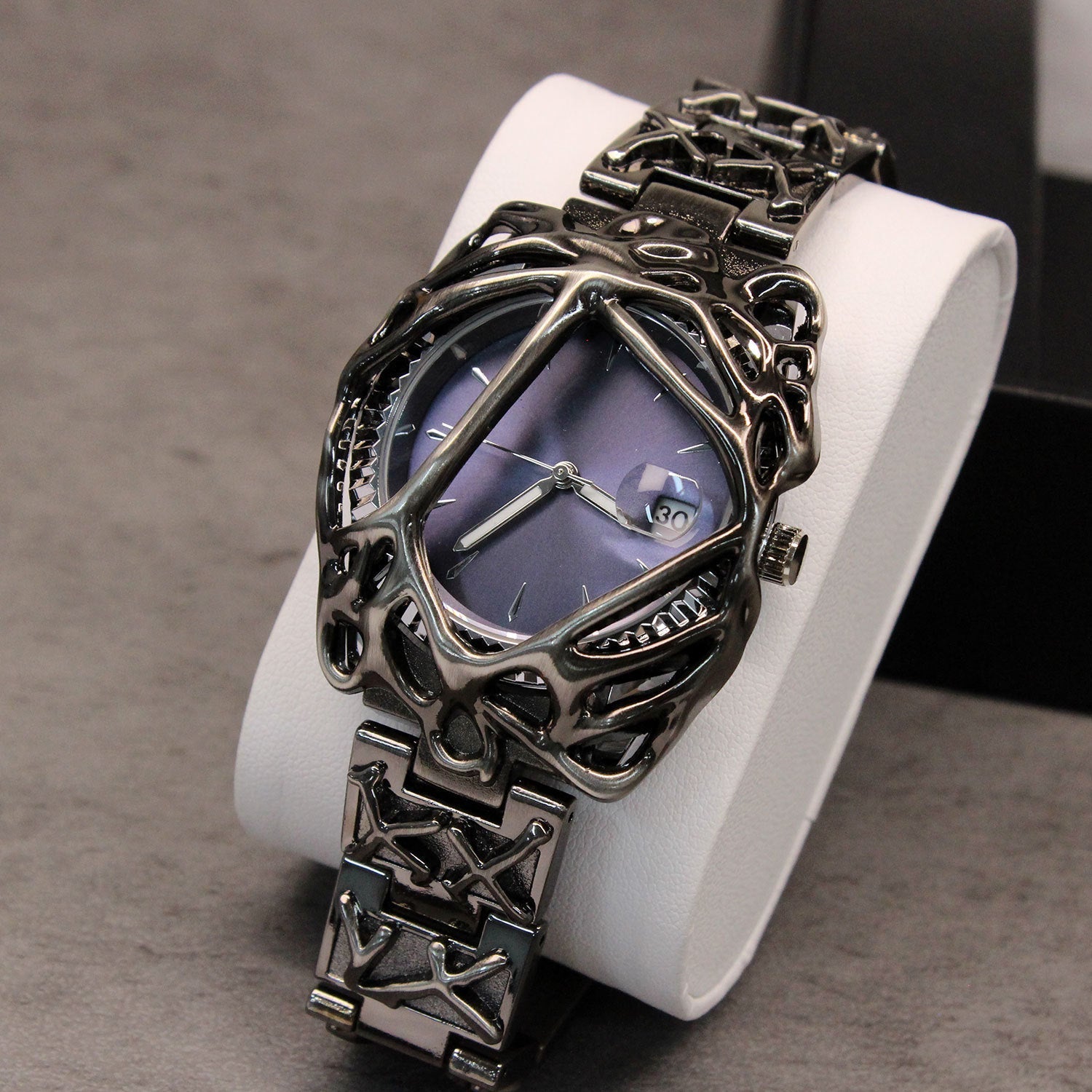 European And American Special-shaped Advanced Special-interest Design Watch | Luxury Home Accessories | Heulog Glow
