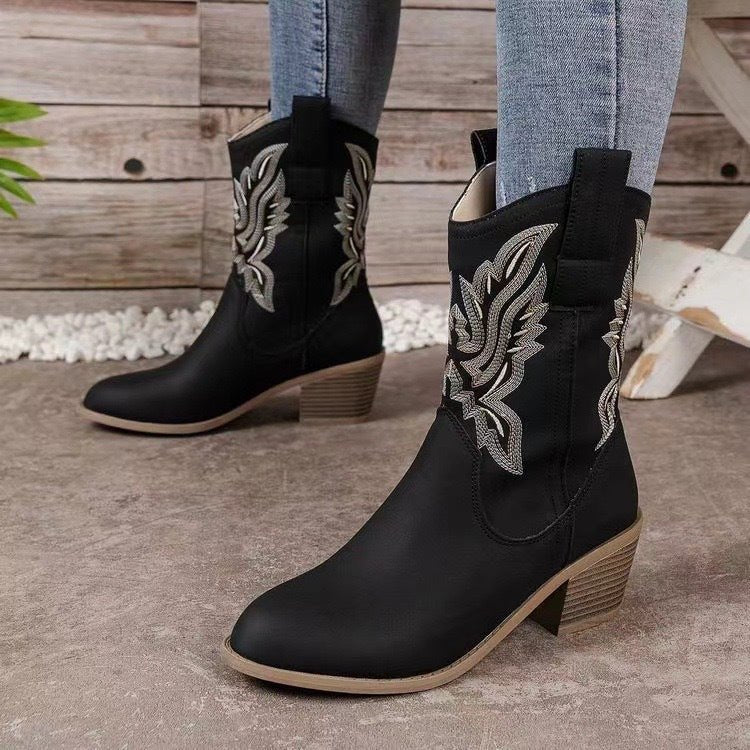 Fashion Chunky-heeled Pointed Toe Boots Winter Ethnic Style Embroidered Mid-Tube Western Shoes Women | Luxury Home Accessories | Heulog Glow