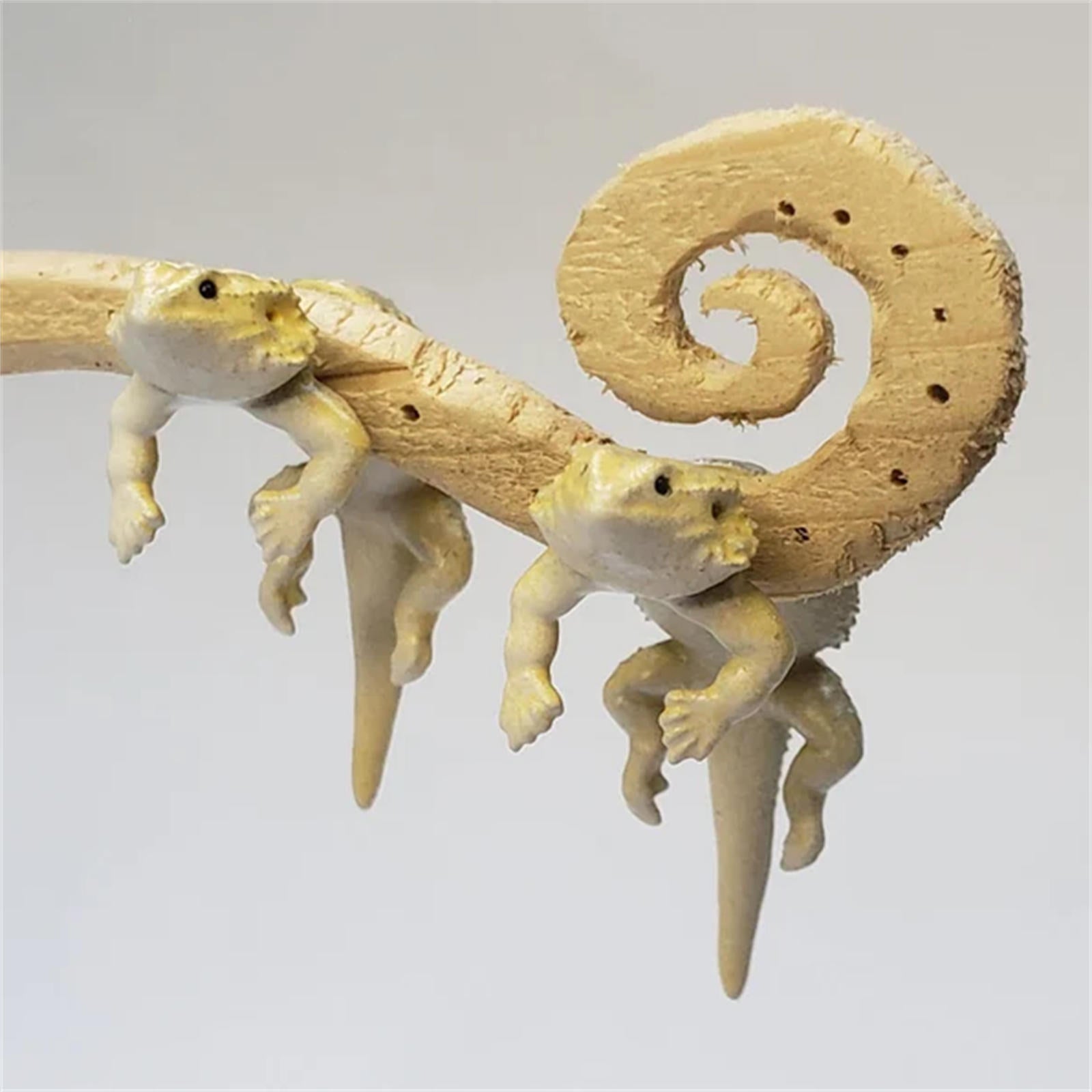 Fashion Creative Party Weird Lizard-shaped Earrings | Luxury Home Accessories | Heulog Glow