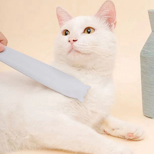 Floating hair British short kitten massage brush | Luxury Home Accessories | Heulog Glow