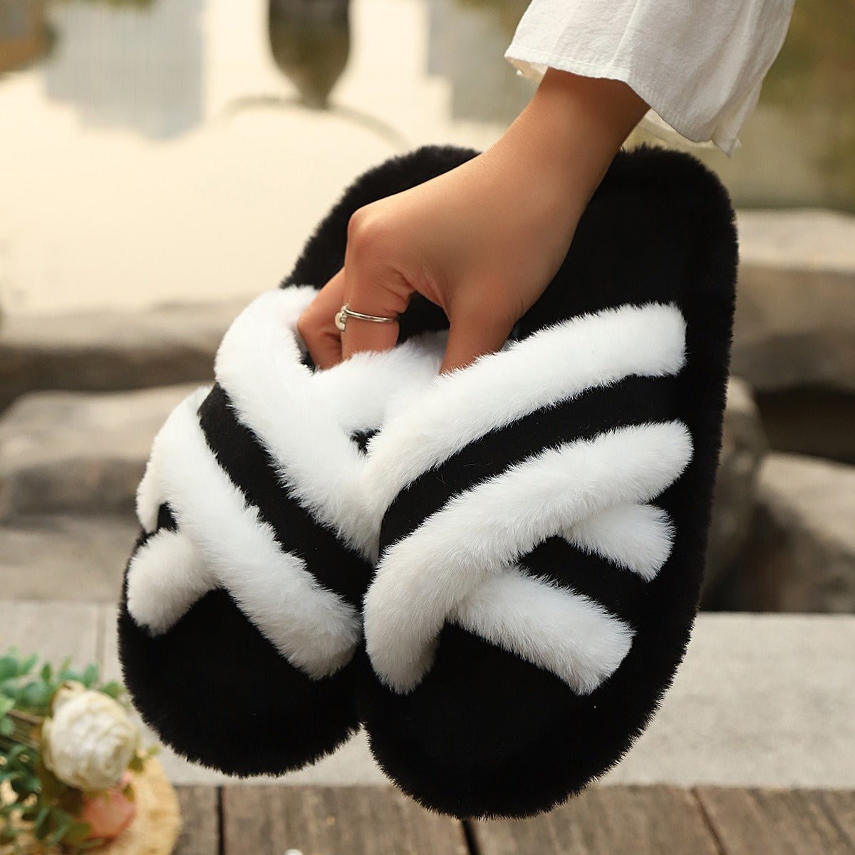 Fluffy Slippers Cross Strap Stitching Warm Casual Platform Slippers | Luxury Home Accessories | Heulog Glow