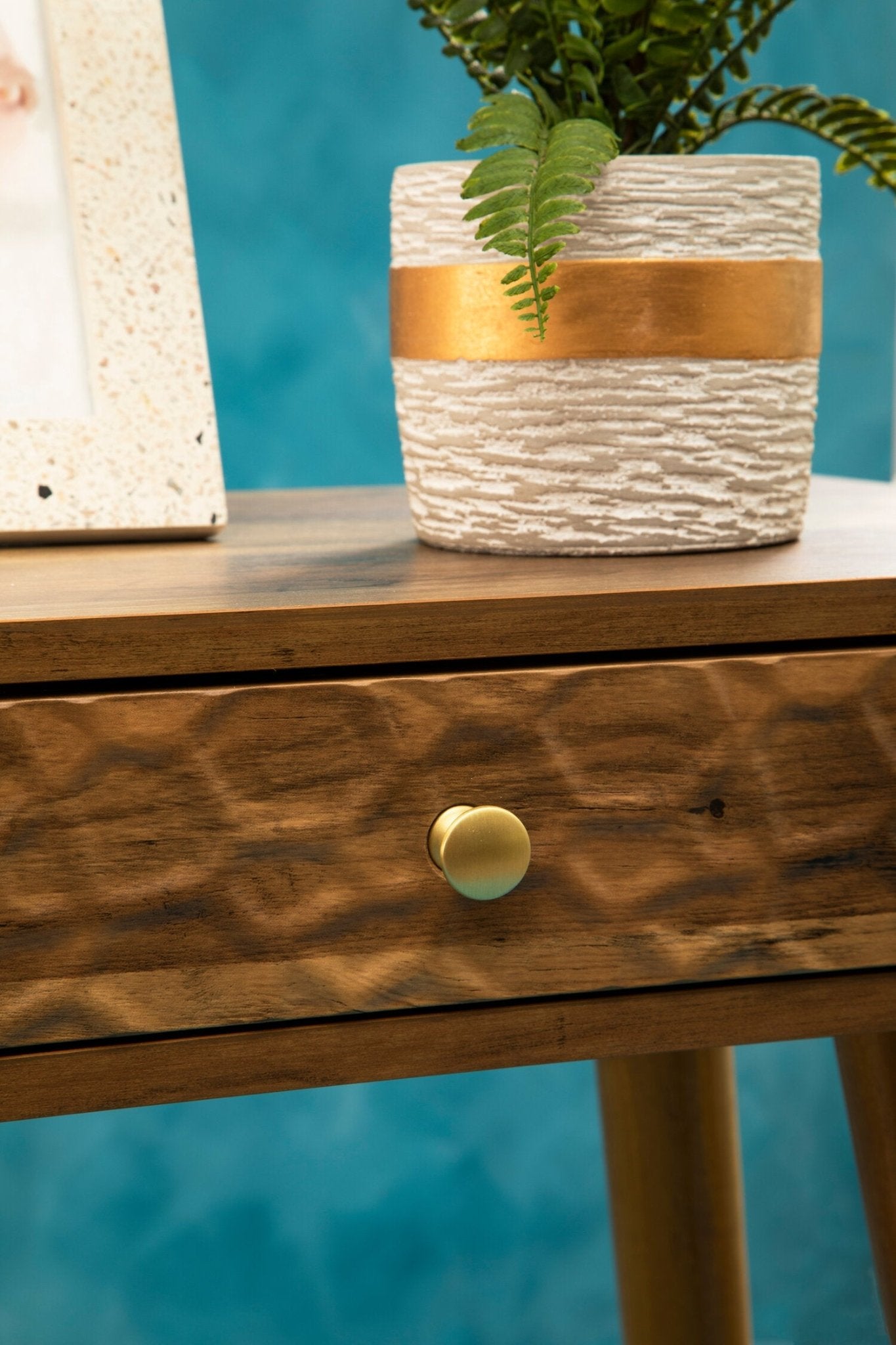 Frida Wood Veneer Console Table with 2 Drawers | Luxury Home Accessories | Heulog Glow