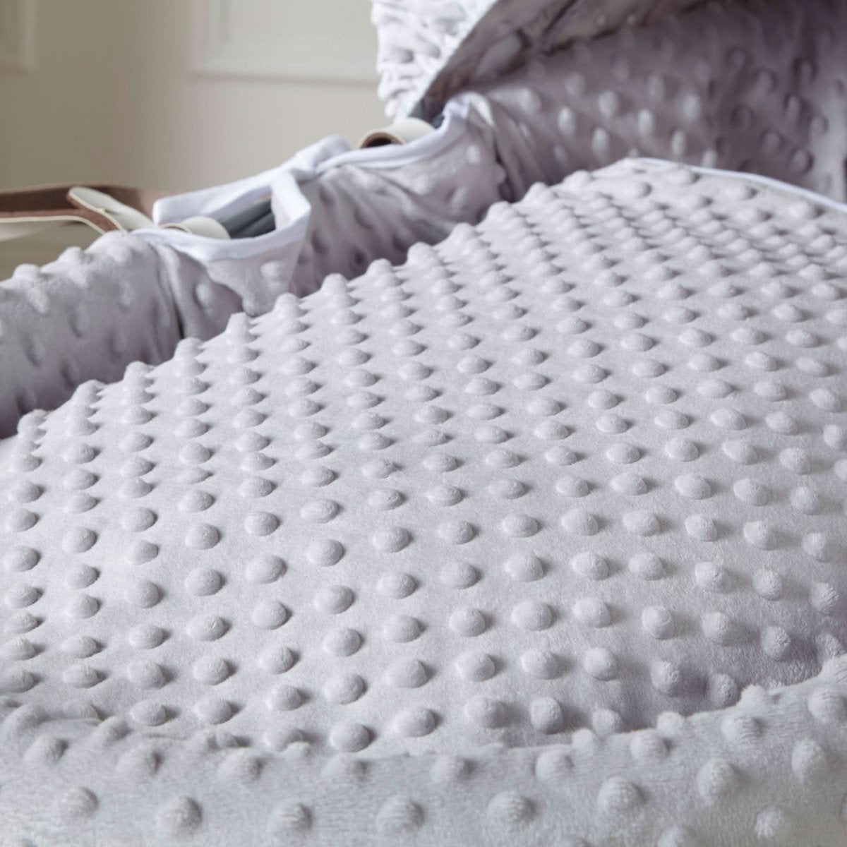 Grey Dimple Grey Wicker Baby Moses Basket With Stand | Luxury Home Accessories | Heulog Glow