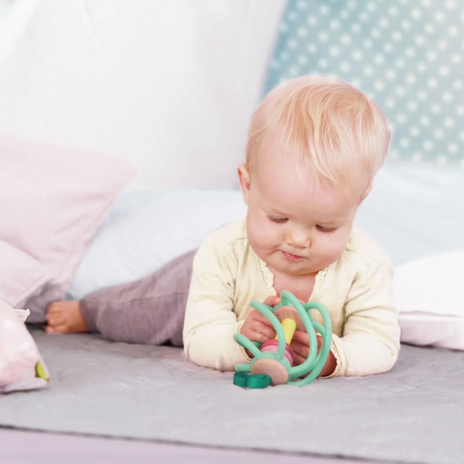 Hape Apple Grab Toy | Luxury Home Accessories | Heulog Glow