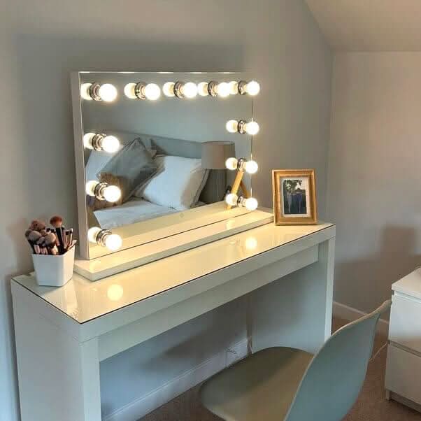 Hepburn Hollywood Mirror 80x60cm | Luxury Home Accessories | Heulog Glow