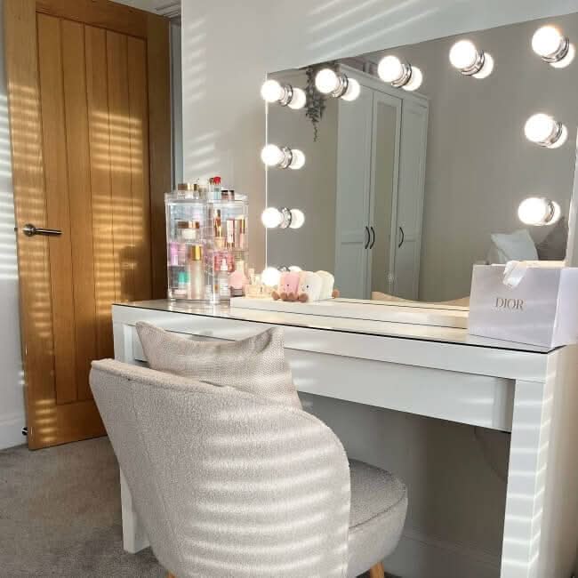 Hepburn Hollywood Mirror 80x60cm | Luxury Home Accessories | Heulog Glow