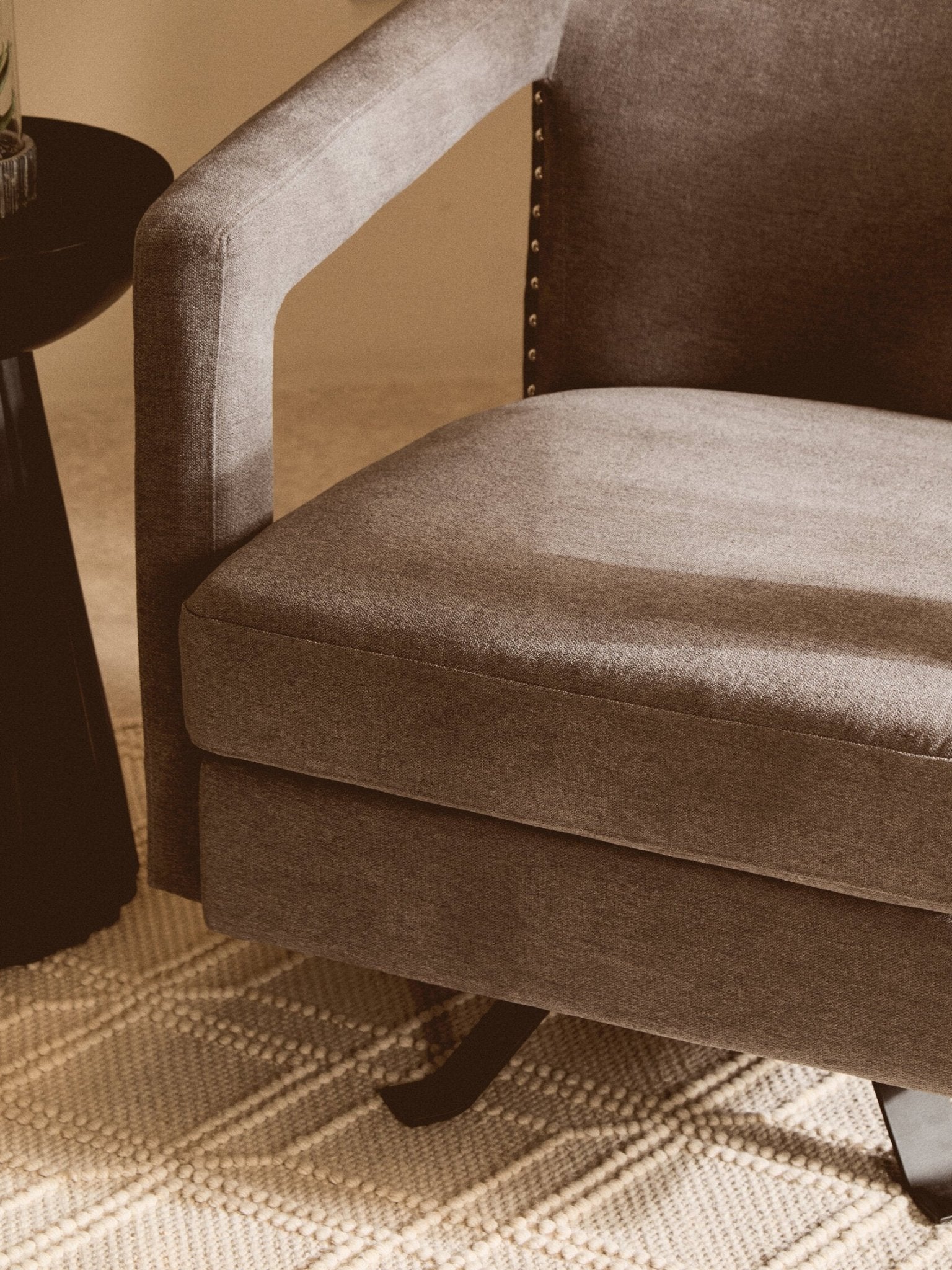 Hestia Ash Velvet Swivel Chair | Luxury Home Accessories | Heulog Glow