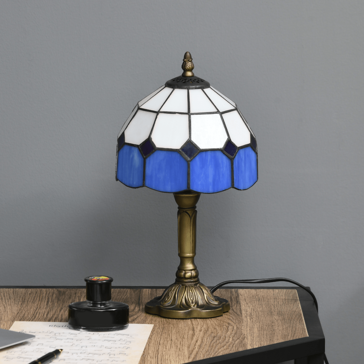 HOMCOM Antique Table Lamp, for Bedroom Bedside, Bulb not Included, Blue | Luxury Home Accessories | Heulog Glow