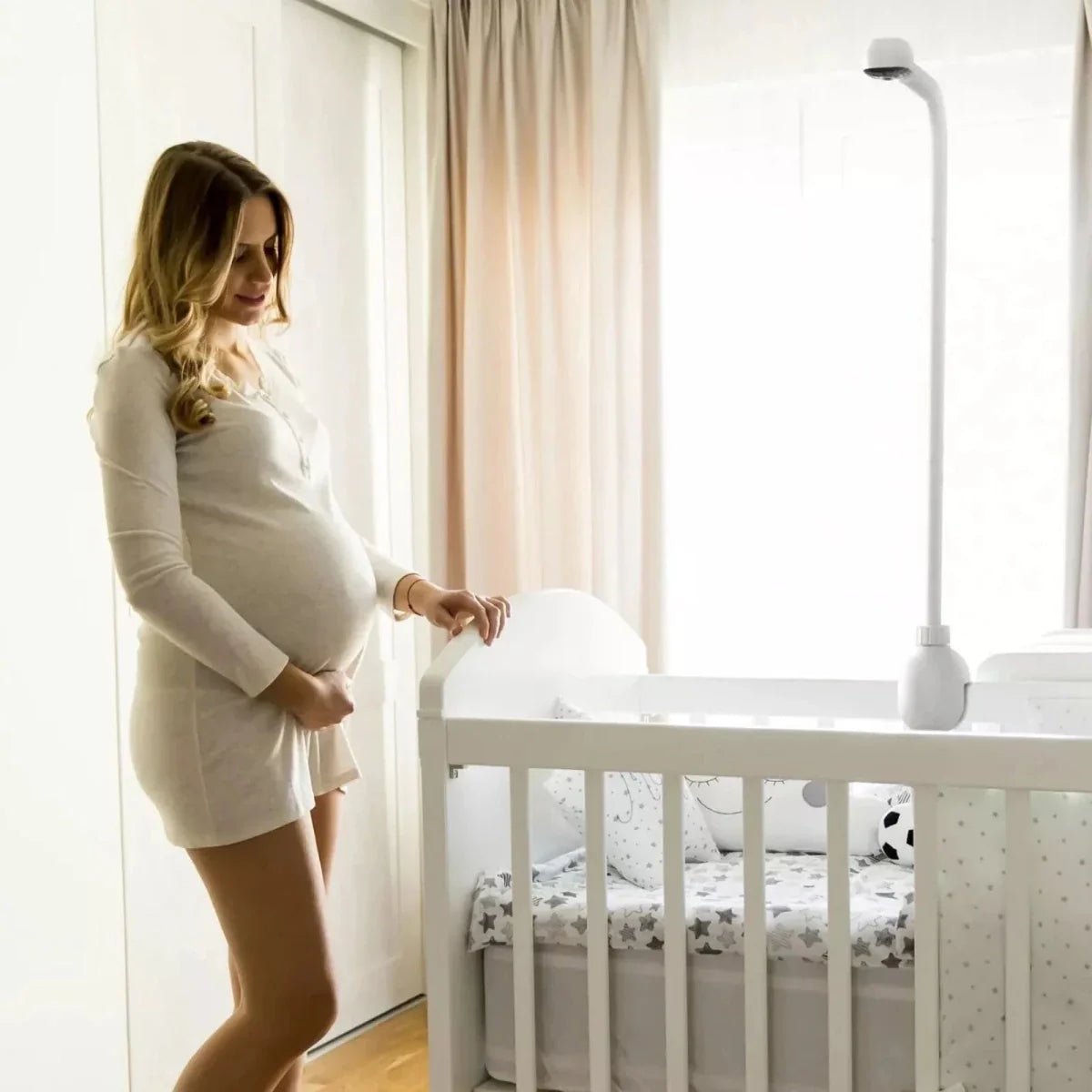 Hubble Pal SkyVision AI Pro 5" Video Baby Camera & Monitor | Luxury Home Accessories | Heulog Glow