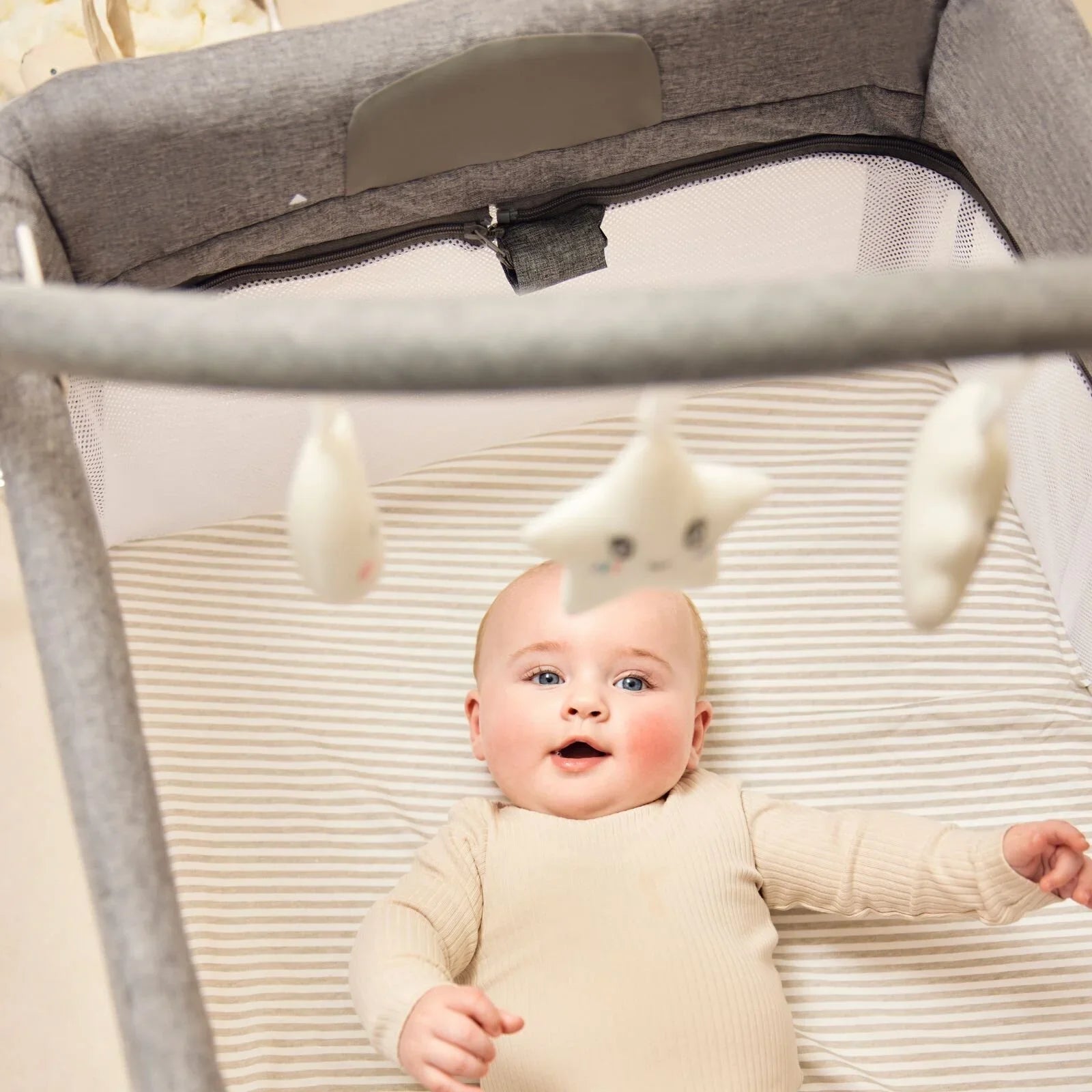 Ickle Bubba Scout 3-in-1 Travel Crib Cot & Playpen - Ash Grey | Luxury Home Accessories | Heulog Glow