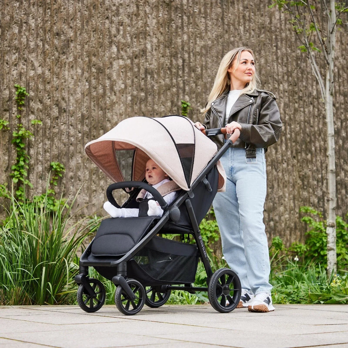 Ickle Bubba Stomp Stride Max Stroller - Midnight | Luxury Home Accessories | Heulog Glow
