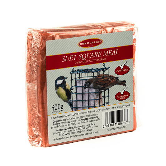 Johnston & Jeff Suet Blocks with Berries 24x300g | Luxury Home Accessories | Heulog Glow