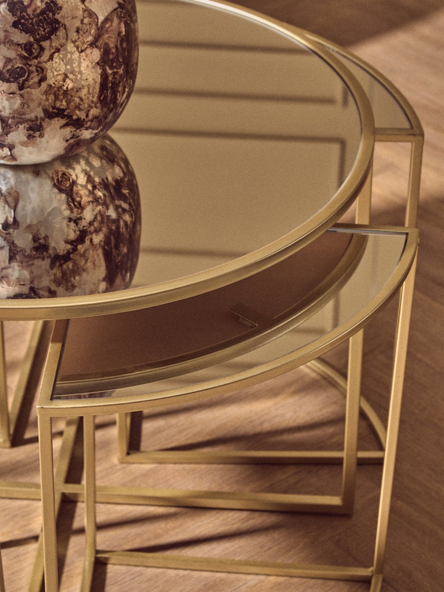 Jolie 5 Piece Set Mirrored Top Coffee Table with Nesting Tables | Luxury Home Accessories | Heulog Glow