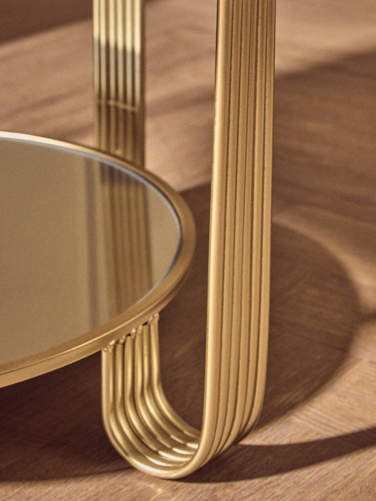 Jolie Round Mirrored Top Gold Frame Table | Luxury Home Accessories | Heulog Glow