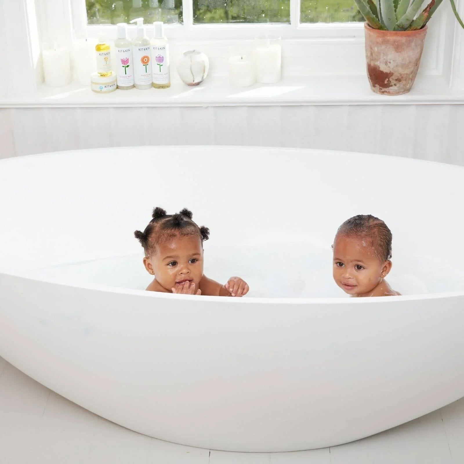Kit & Kin Shampoo & Body Wash 250ml | Luxury Home Accessories | Heulog Glow