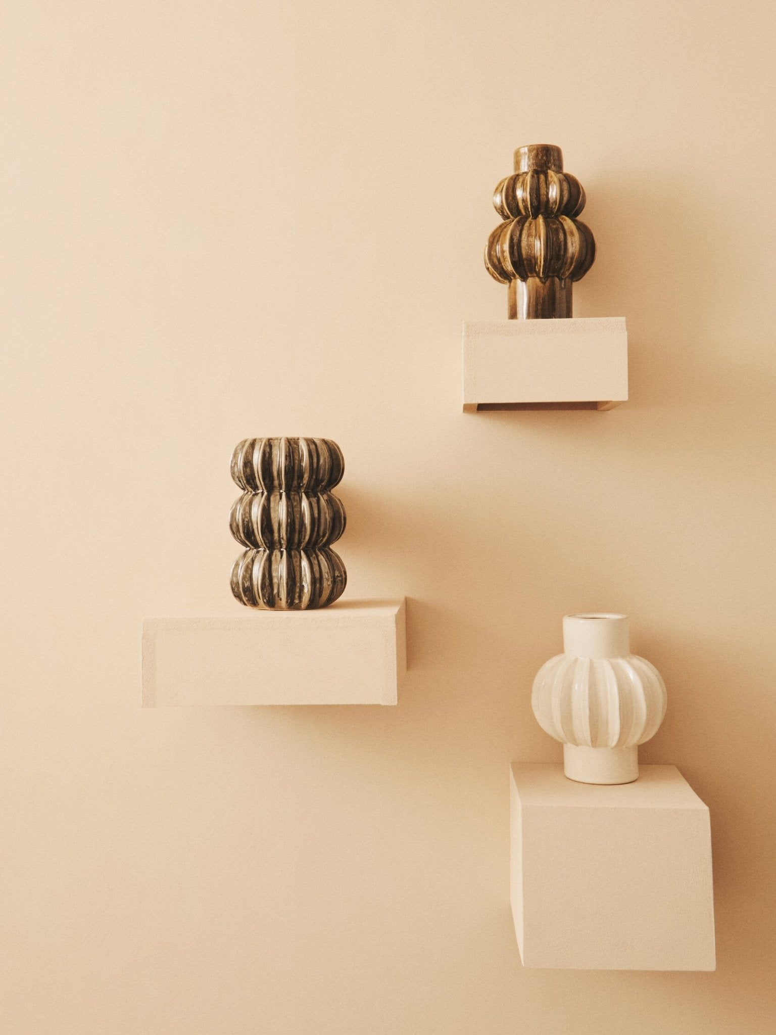 Kondo Grey Bubble Vase | Luxury Home Accessories | Heulog Glow