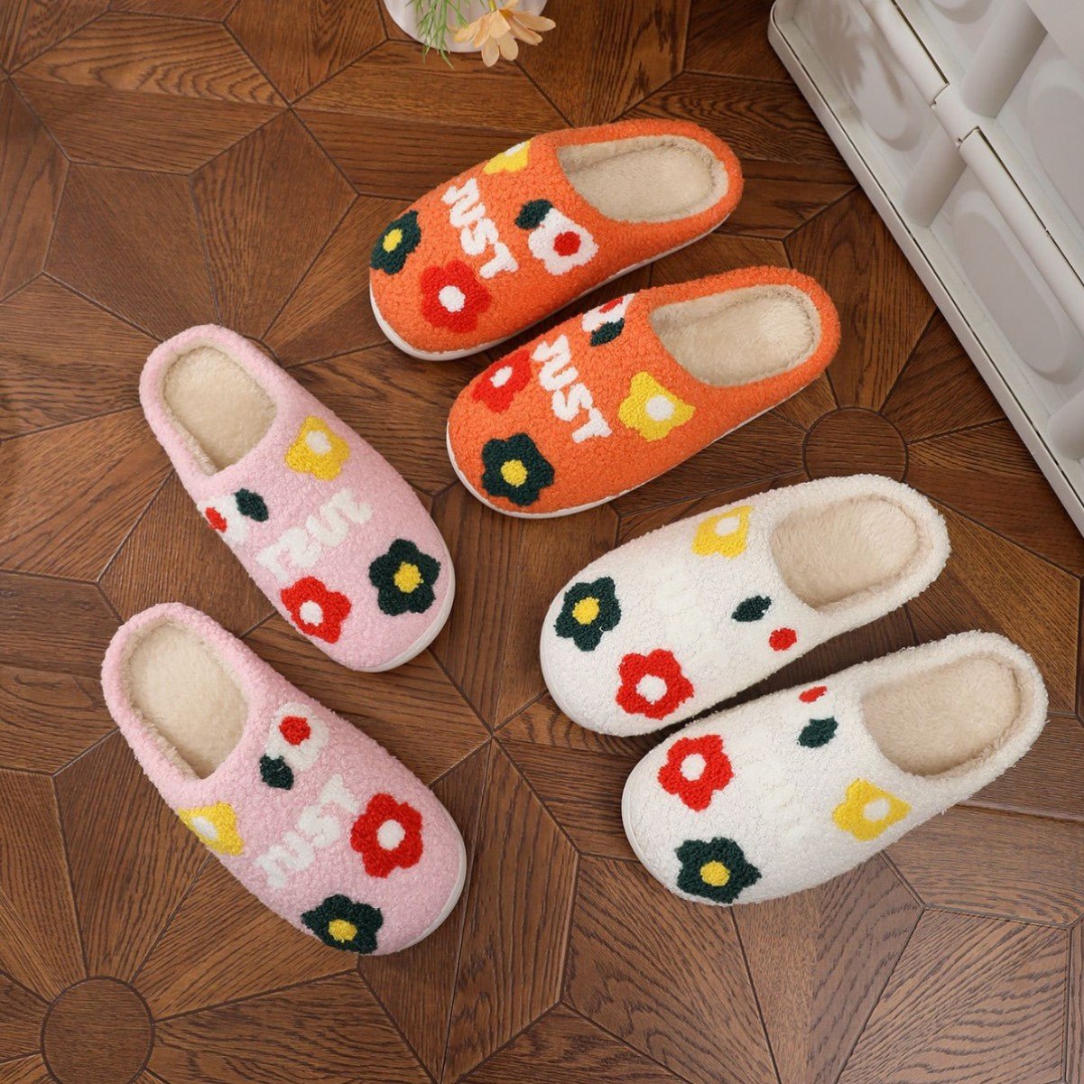 Lady's Flower Slippers Indoor Soft Bottom Cotton Slippers | Luxury Home Accessories | Heulog Glow