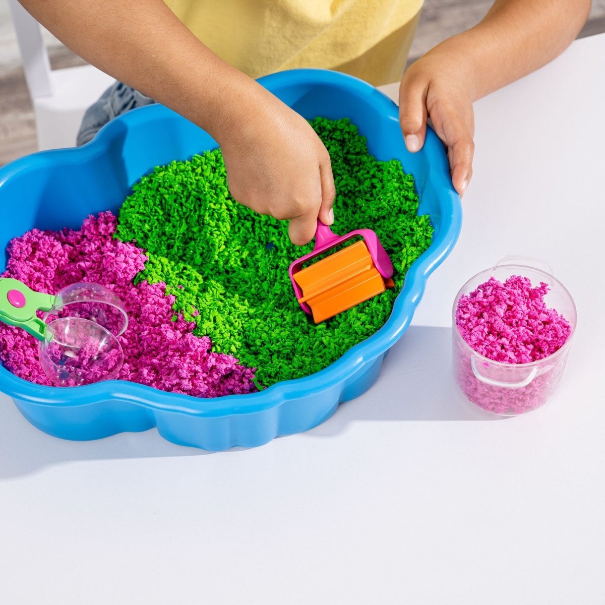 Learning Resources Playfoam Pluffle Sensory Station | Luxury Home Accessories | Heulog Glow