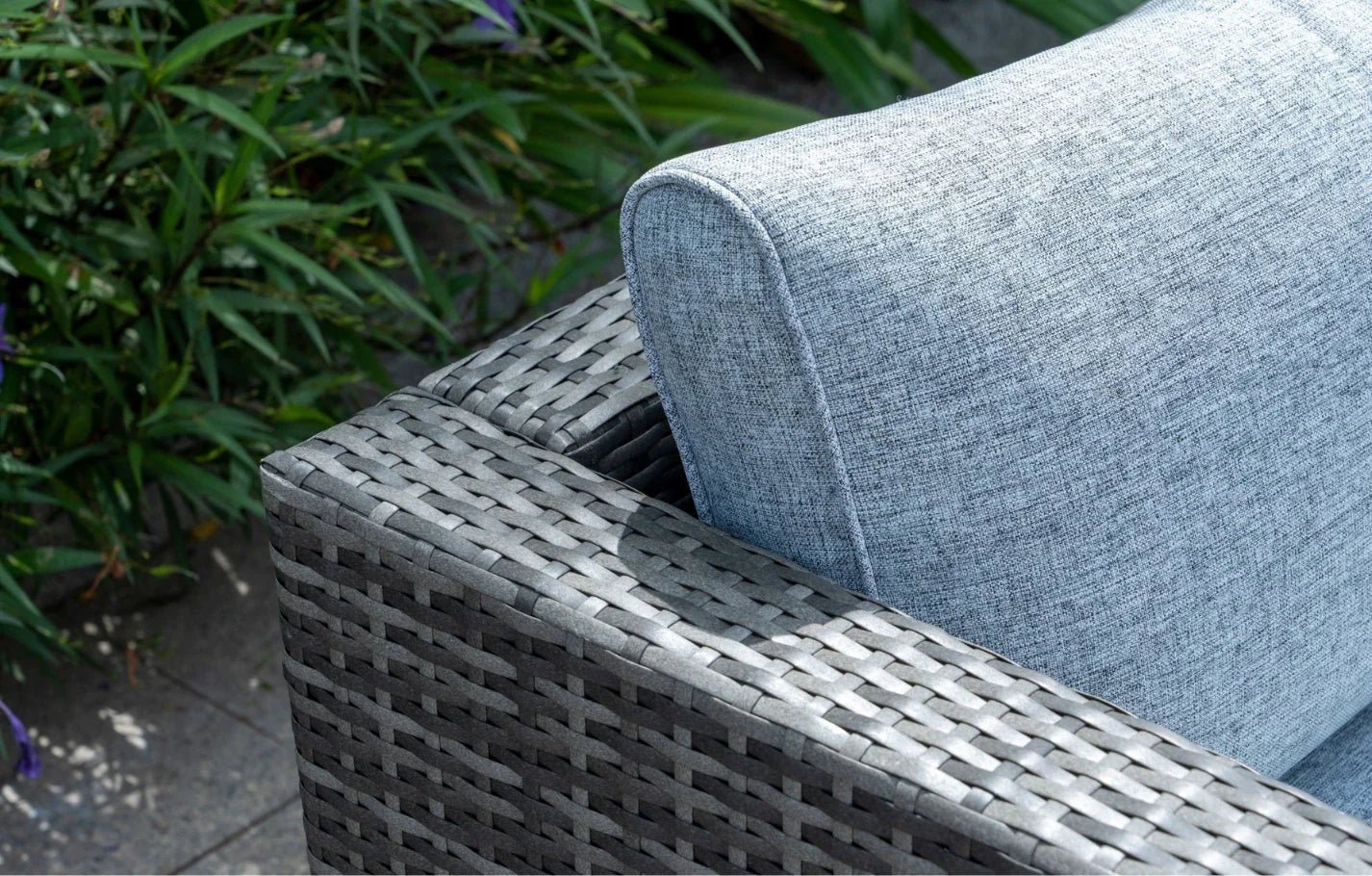 Lima 5 Seater Grey Polyrattan Garden Sofa Set Bundle with Armchair, Coffee Table & Protective Cover | Luxury Home Accessories | Heulog Glow