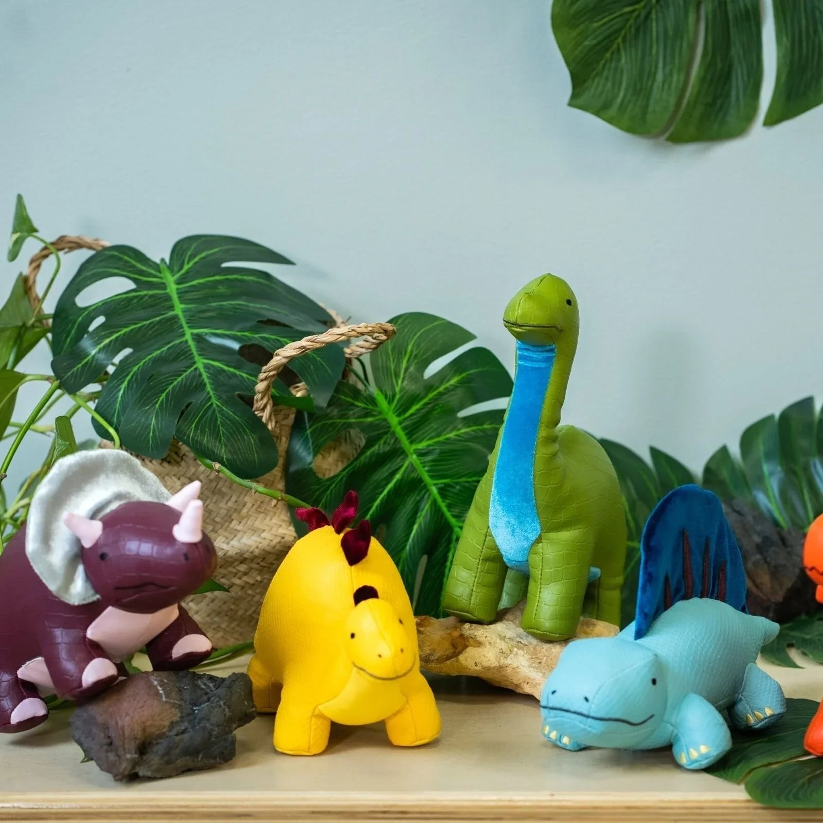 Little Big Friends Dino Friends - Hector the Brachiosaurus | Luxury Home Accessories | Heulog Glow
