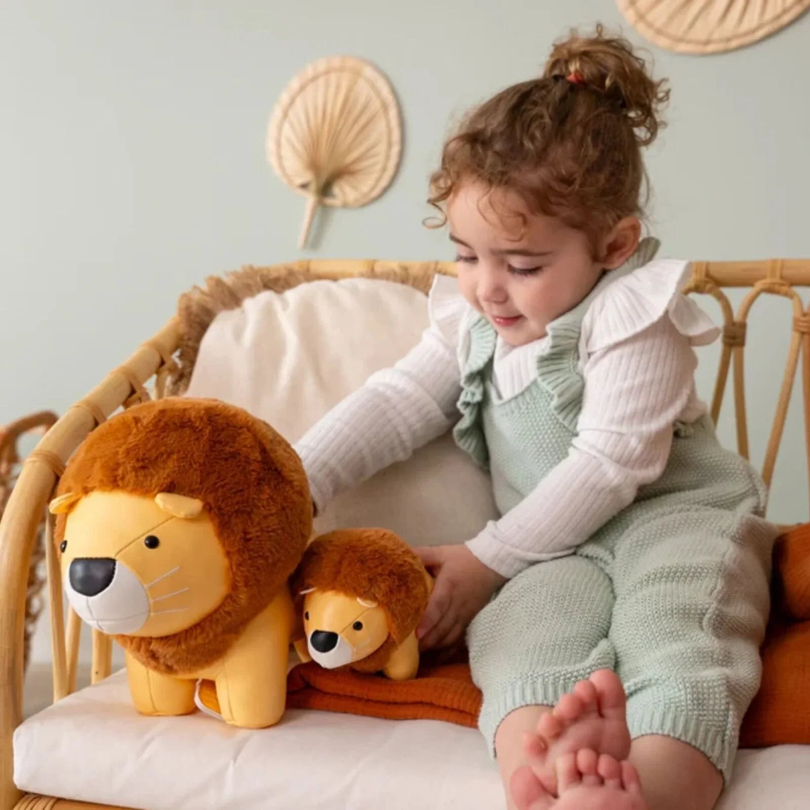 Little Big Friends Musical Animals - Jackson the Lion | Luxury Home Accessories | Heulog Glow