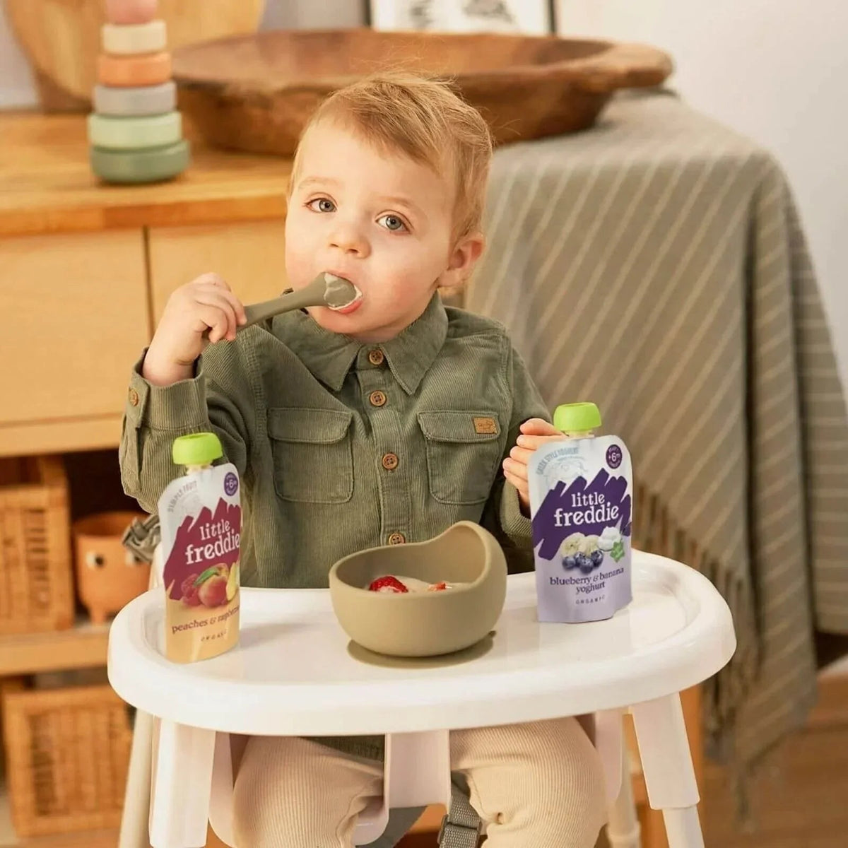 Little Freddie Organic Peaches & Raspberries Baby Food Pouch 6+ months 100g | Luxury Home Accessories | Heulog Glow